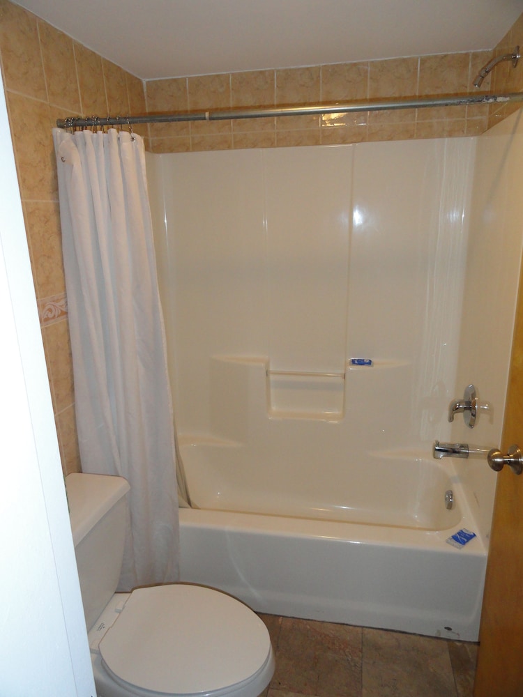 Deluxe Room, 2 Queen Beds - Photo 6