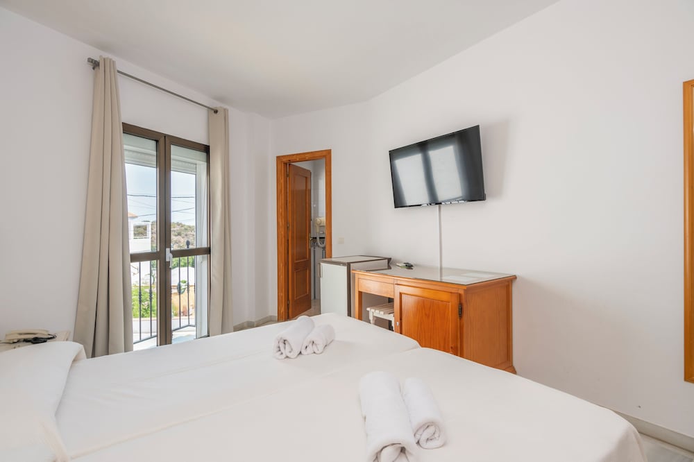 Economy Double or Twin Room - Photo 3