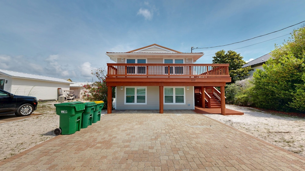House, 4 Bedrooms