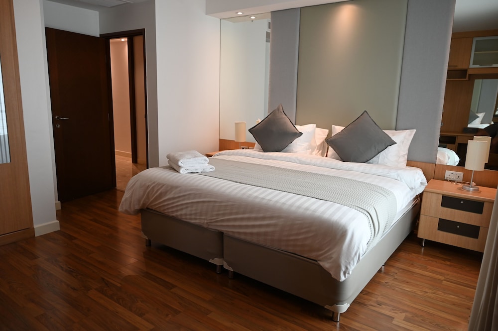 3-Bedroom Apartment (4C) photo 3