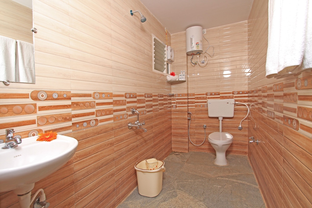 Family Suite, 2 Bedrooms, Accessible, Smoking photo 3