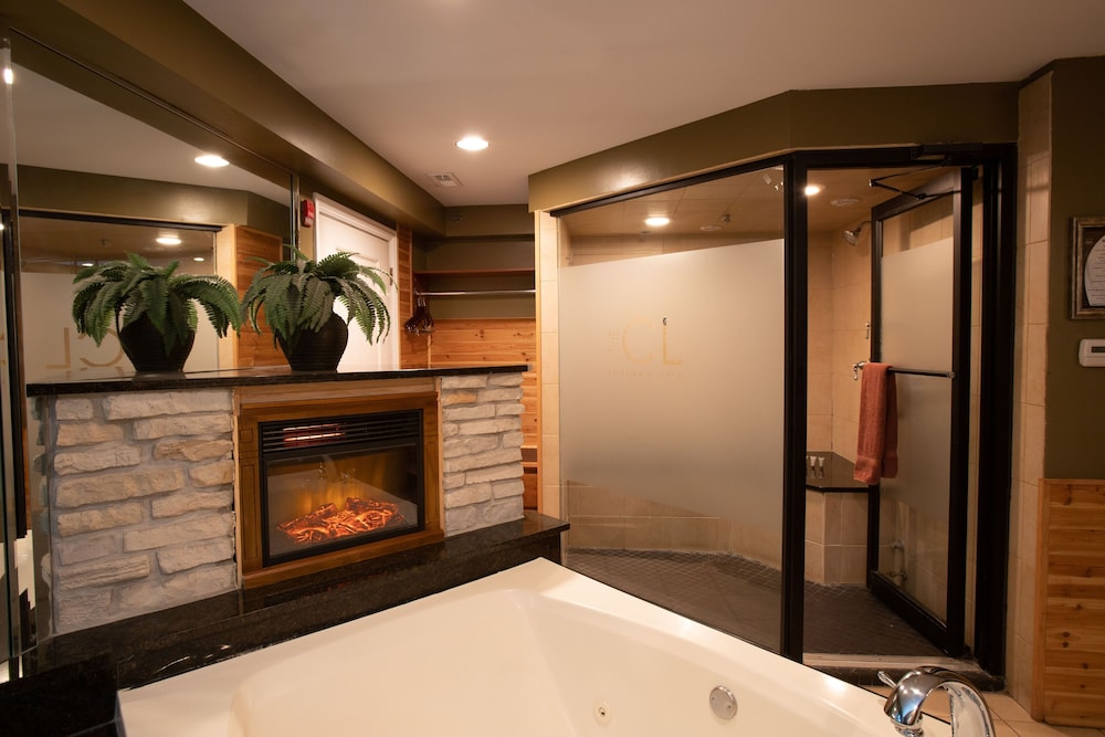 Premium Suite, 1 King Bed, Non Smoking (Adults Only) photo 2