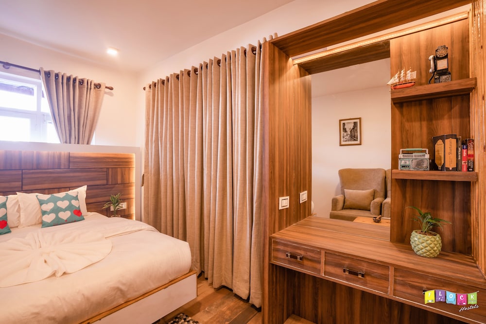 Premium Double Room - Photo 7