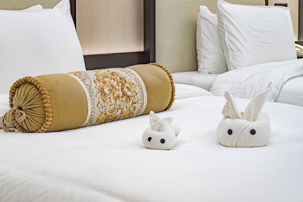 Business Twin Room - Photo 3
