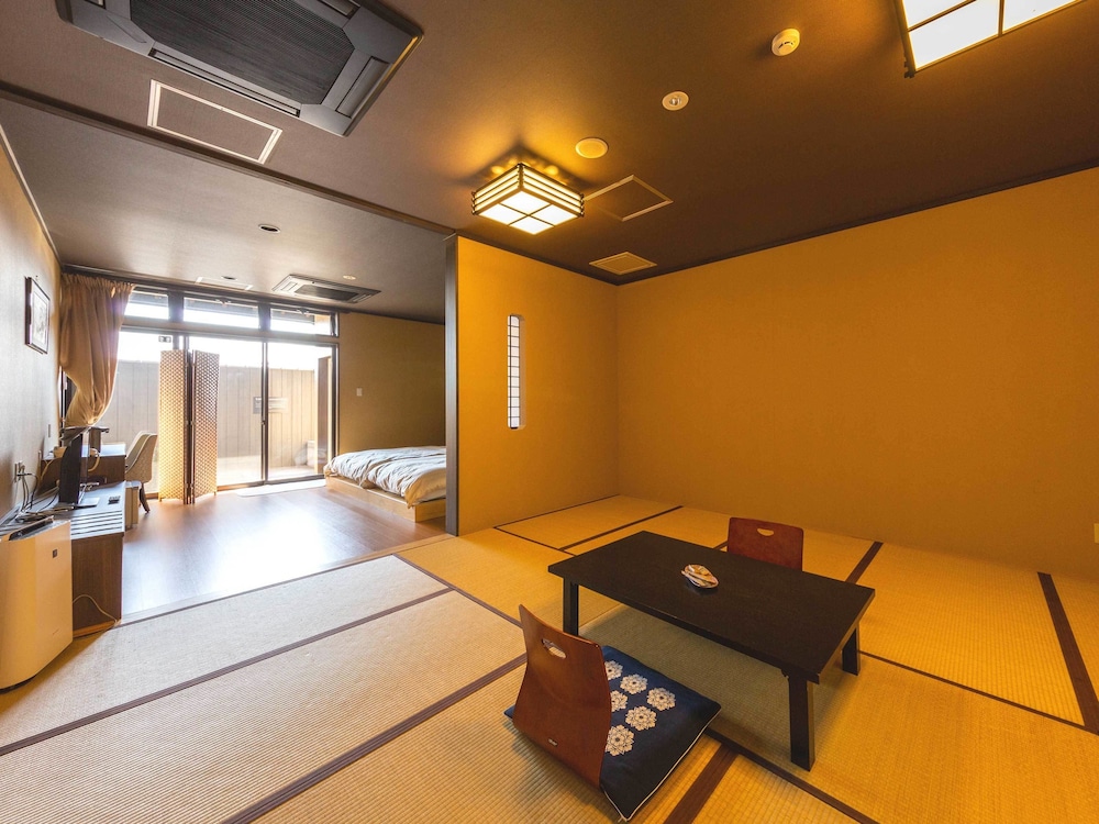 Japanese Style Room 12 tatami + 2 Beds, with Open-air bath (Dinner Menu selected at the restaurant) photo 3