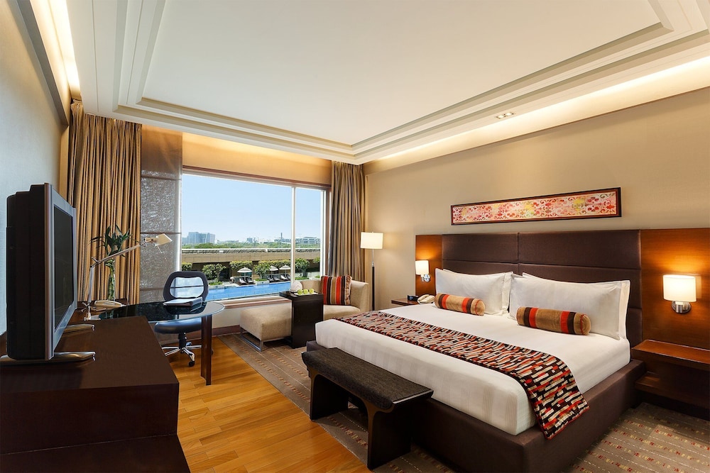 Standard Room, 1 King Bed, City View - Photo 11