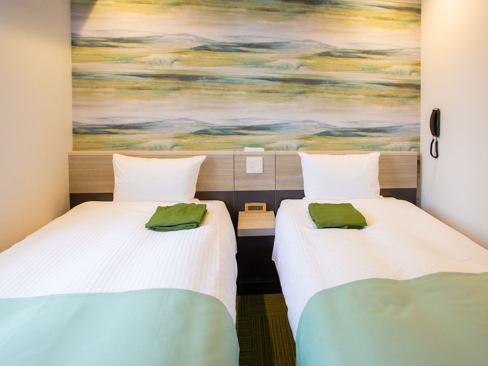 Economy Twin Room, Non Smoking - Photo 20