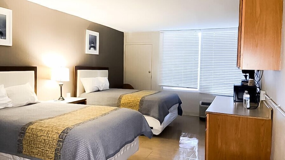 Deluxe Room, 2 Double Beds, Non Smoking