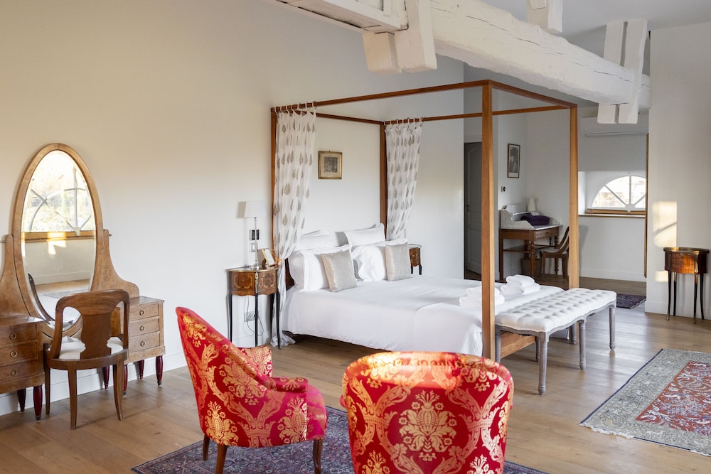 The Cedar suite photo 1