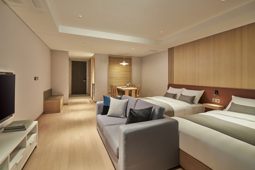 Family Twin Room