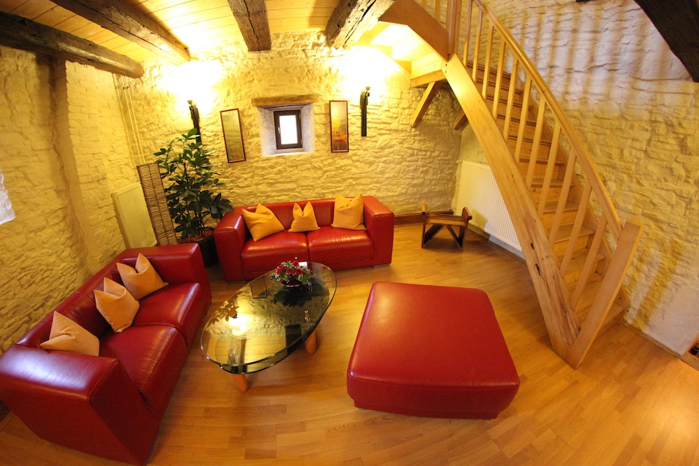 Tower Room, 3 floors, small windows photo 3