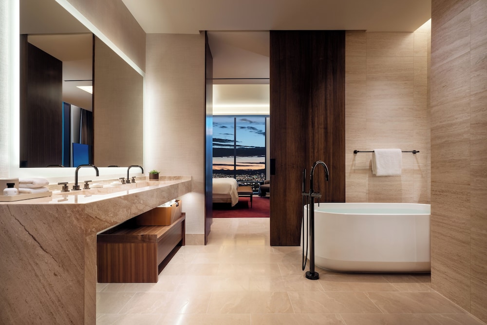 Veranda King Suite
