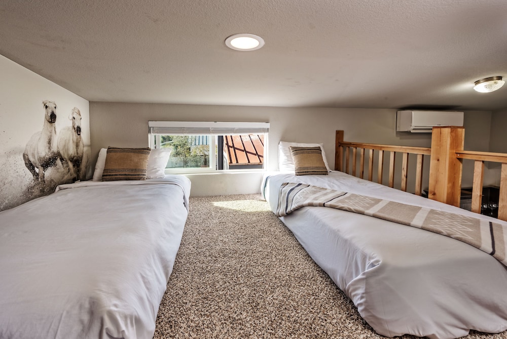 Ranches Cottage with Loft photo 3