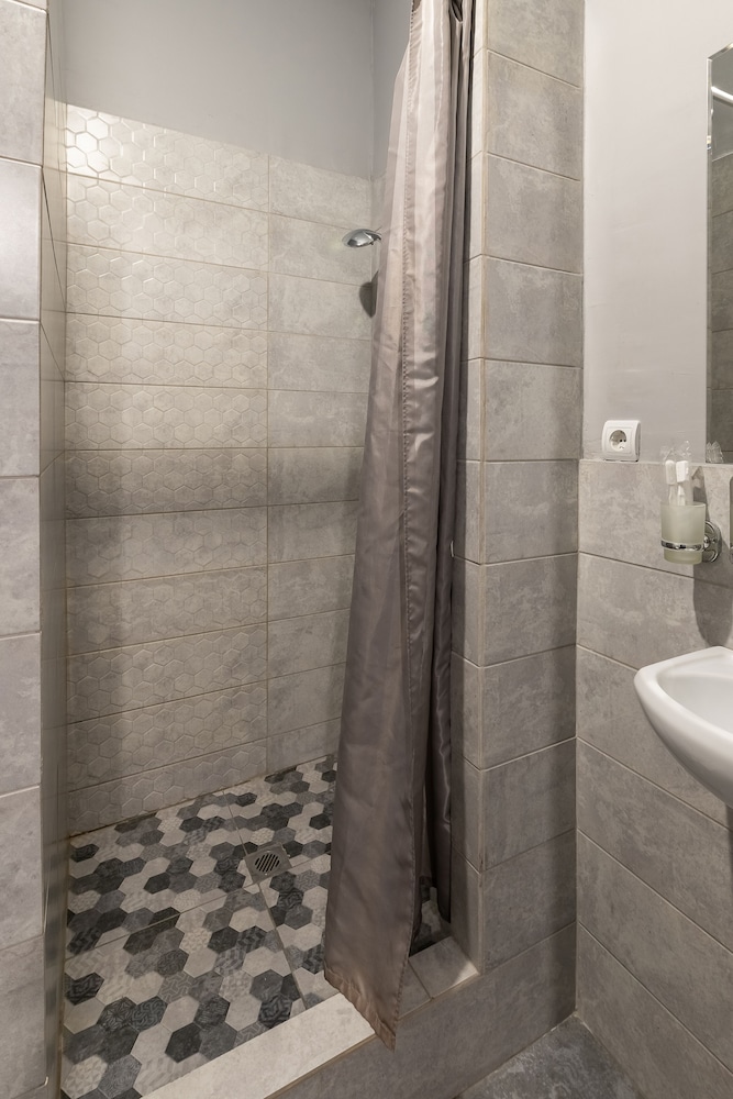 Basic Double Room (5) photo 2