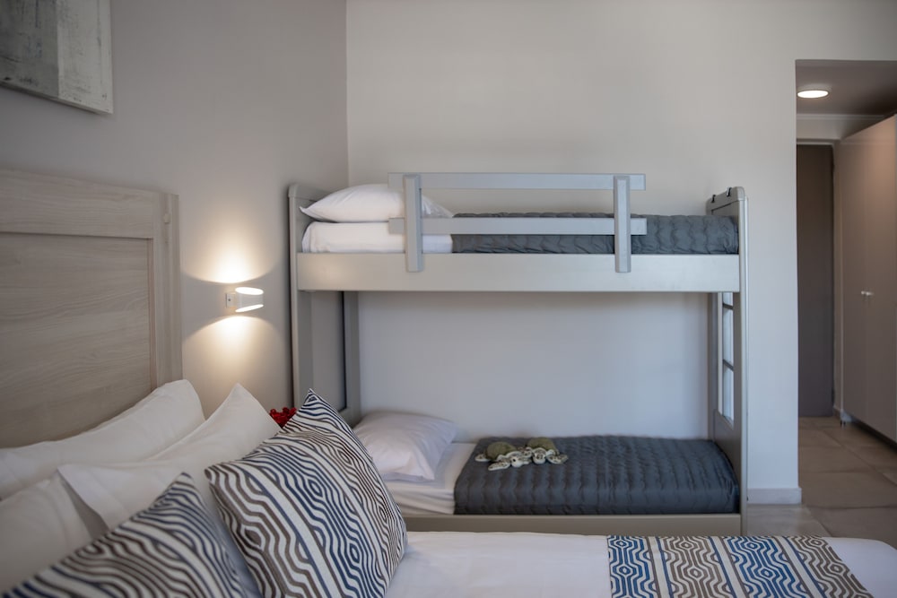 Superior Family Room with Bunk Beds - Photo 3