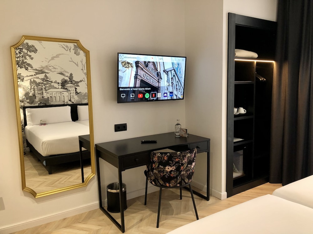 Superior Room (Ramblas) photo 2