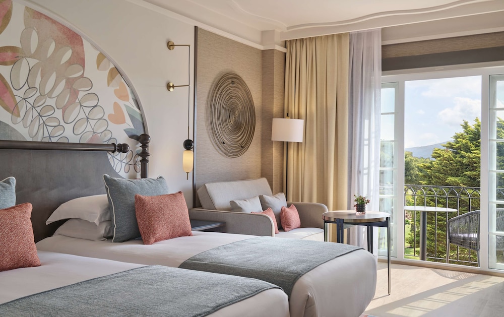 Family Room, Multiple Beds