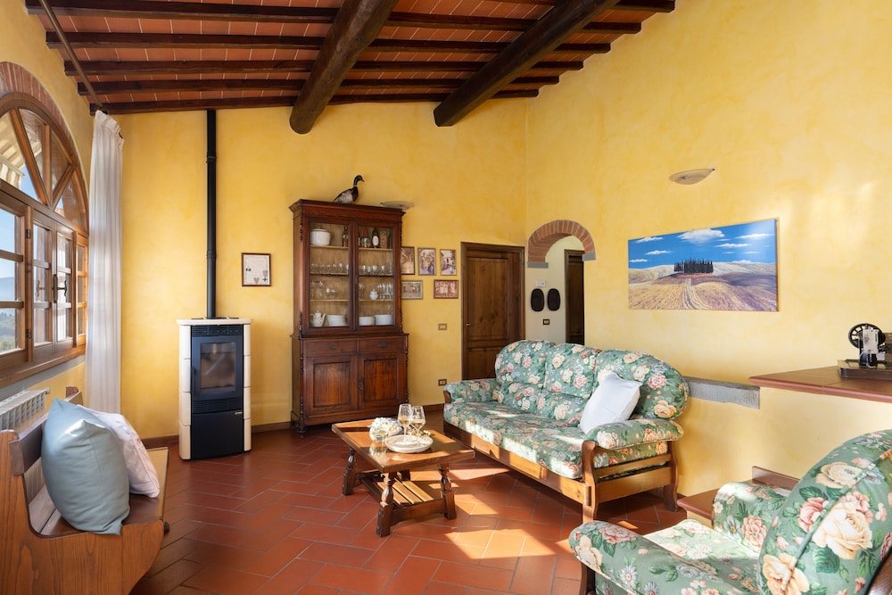 Apartment, 3 Bedrooms, Smoking, Private Pool photo 3