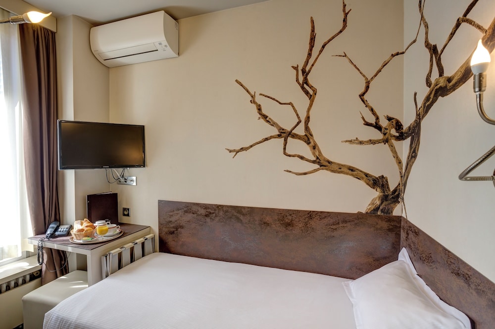 Business Room photo 1