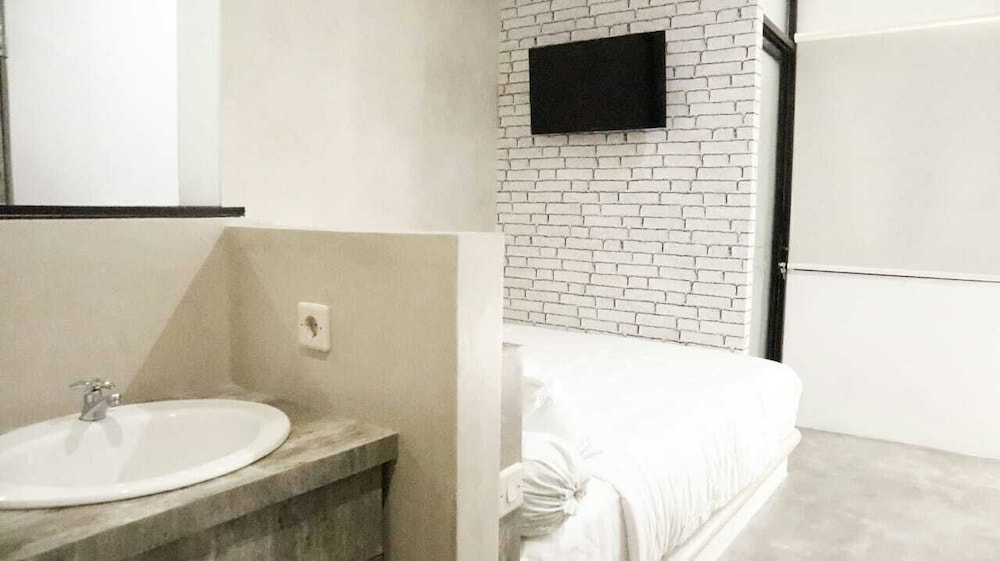 Deluxe Room - Photo 3