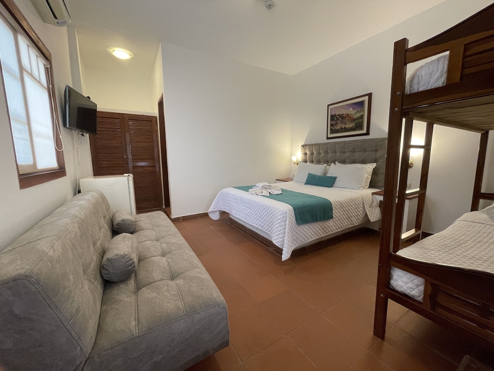 Standard Triple Room, Multiple Beds, Refrigerator, Resort View photo 2