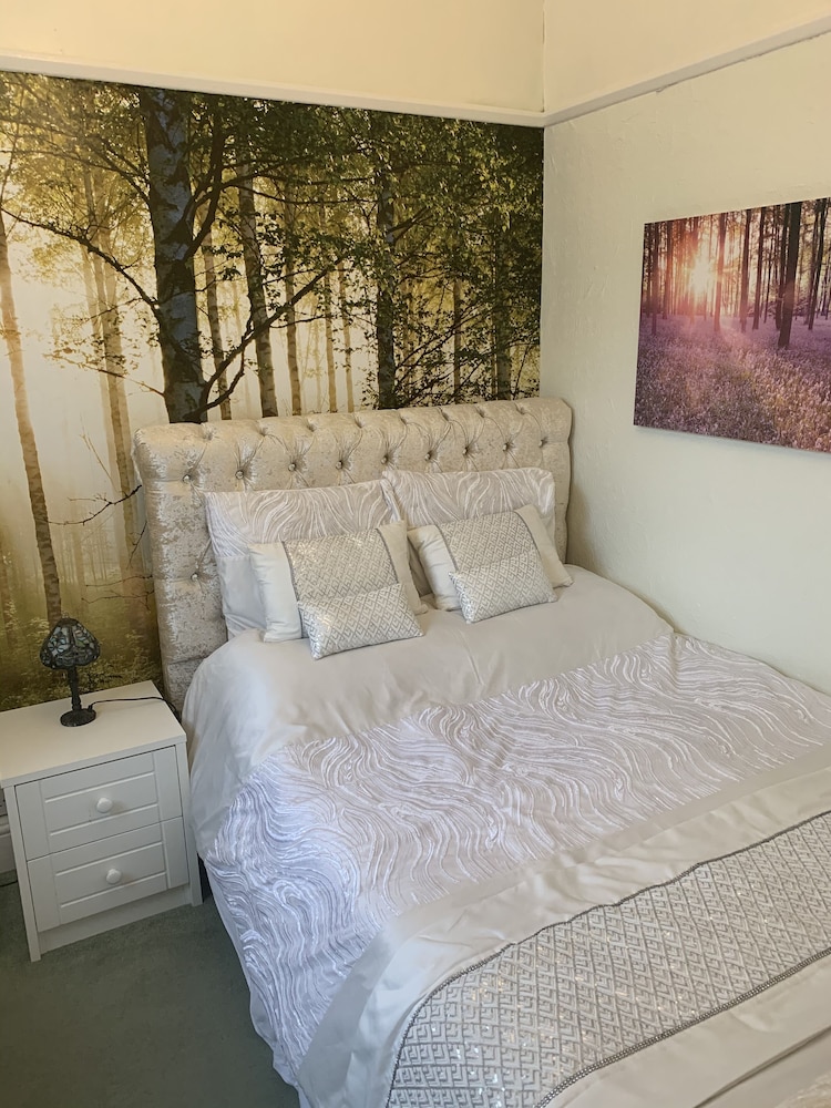 Basic Single Room
