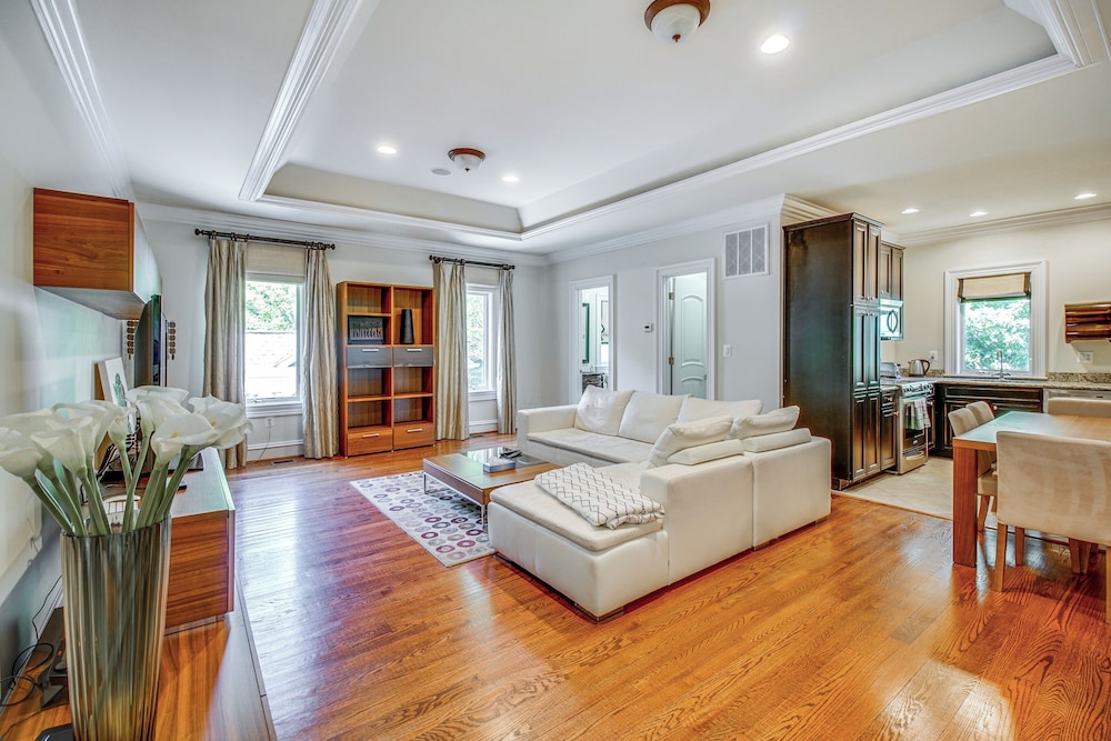 House (4 Bedrooms) photo 1