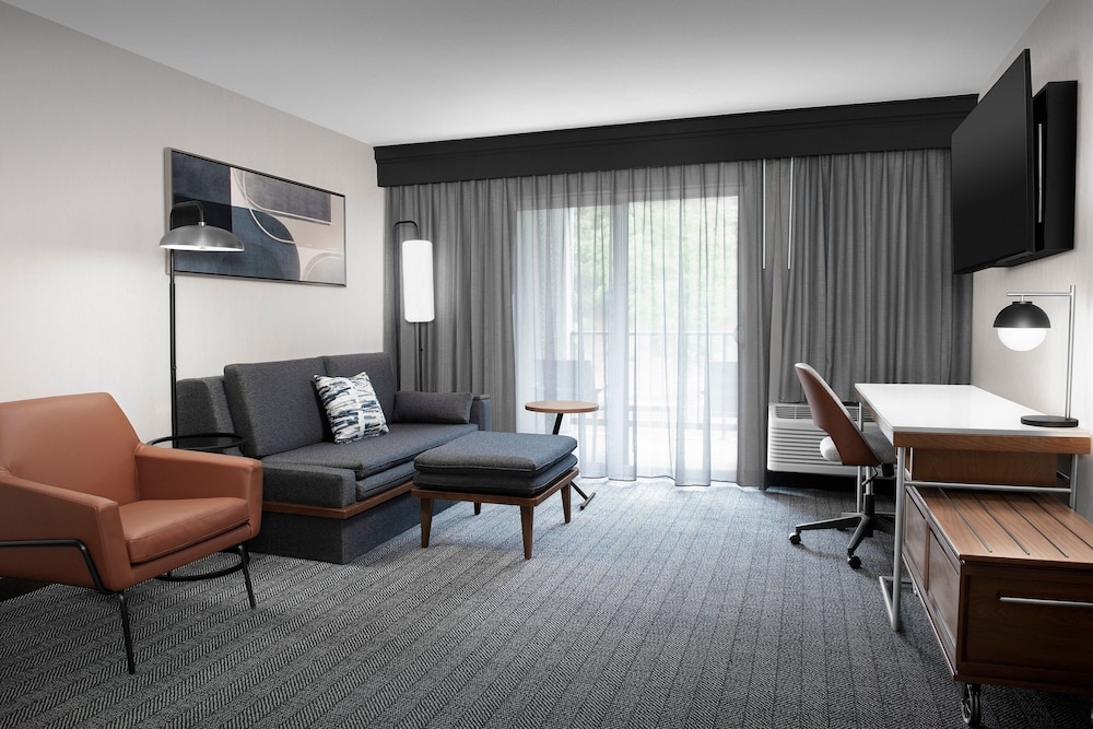 Suite, 1 Bedroom (Hearing Accessible)
