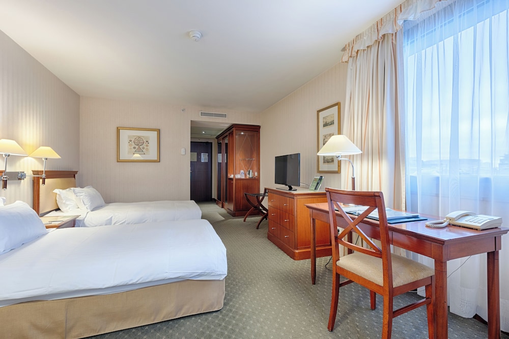 Deluxe Room - Photo 1