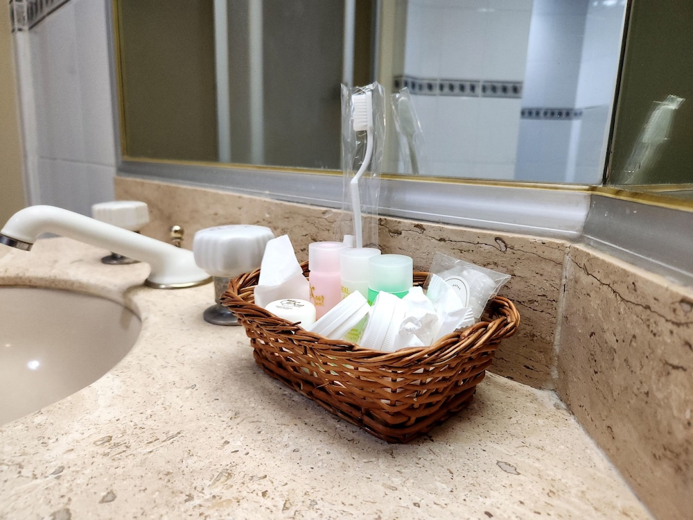 Honeymoon Suite photo 3