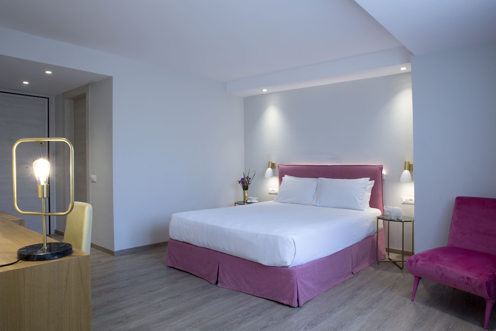 Deluxe Double Room photo 2