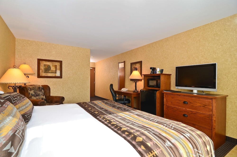Standard Room, 1 King Bed, Accessible, Non Smoking - Photo 3