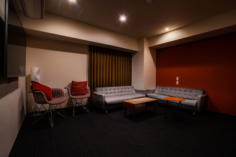 Superior Studio Suite, Multiple Beds - Photo 3