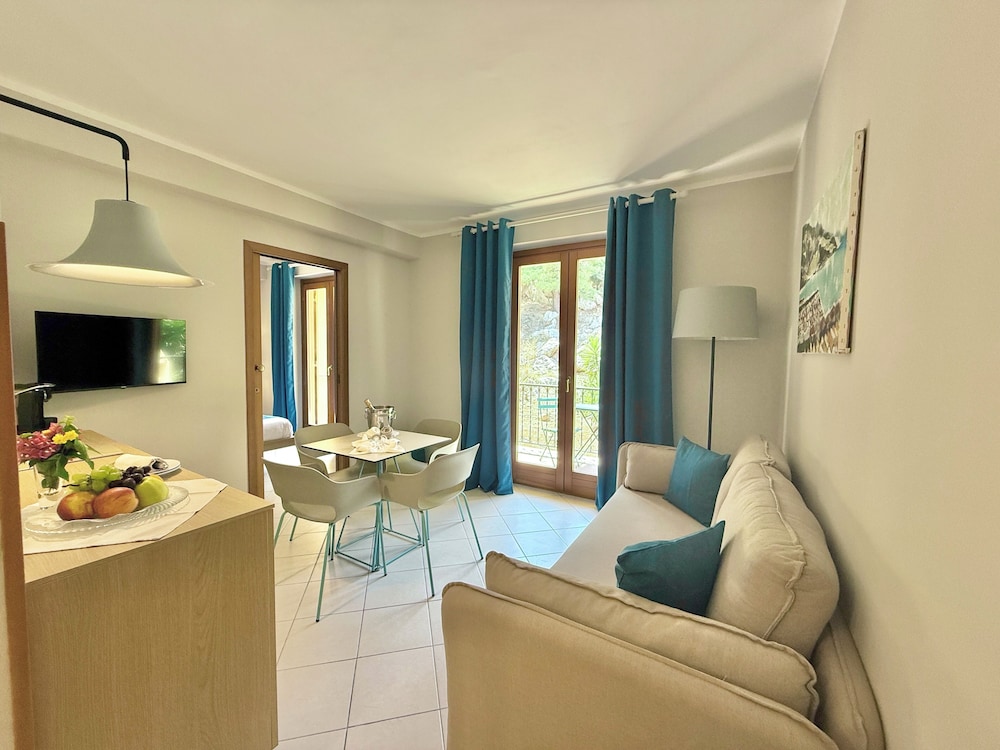 Suite - Photo 6