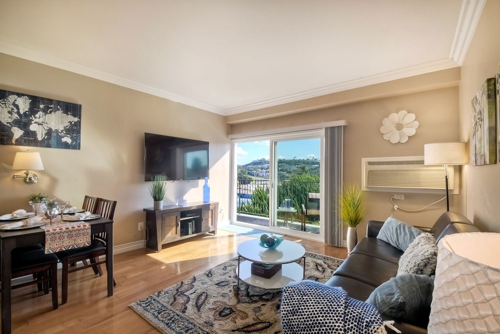 Condo, 2 Queen Beds, Balcony, Mountain View (Southern Exposure) photo 1