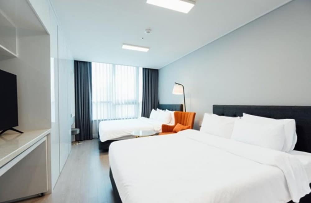 Family Double Room - Photo 1