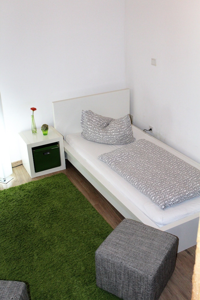 Apartment (3.5, incl. Cleaning and bed linen fee) photo 1