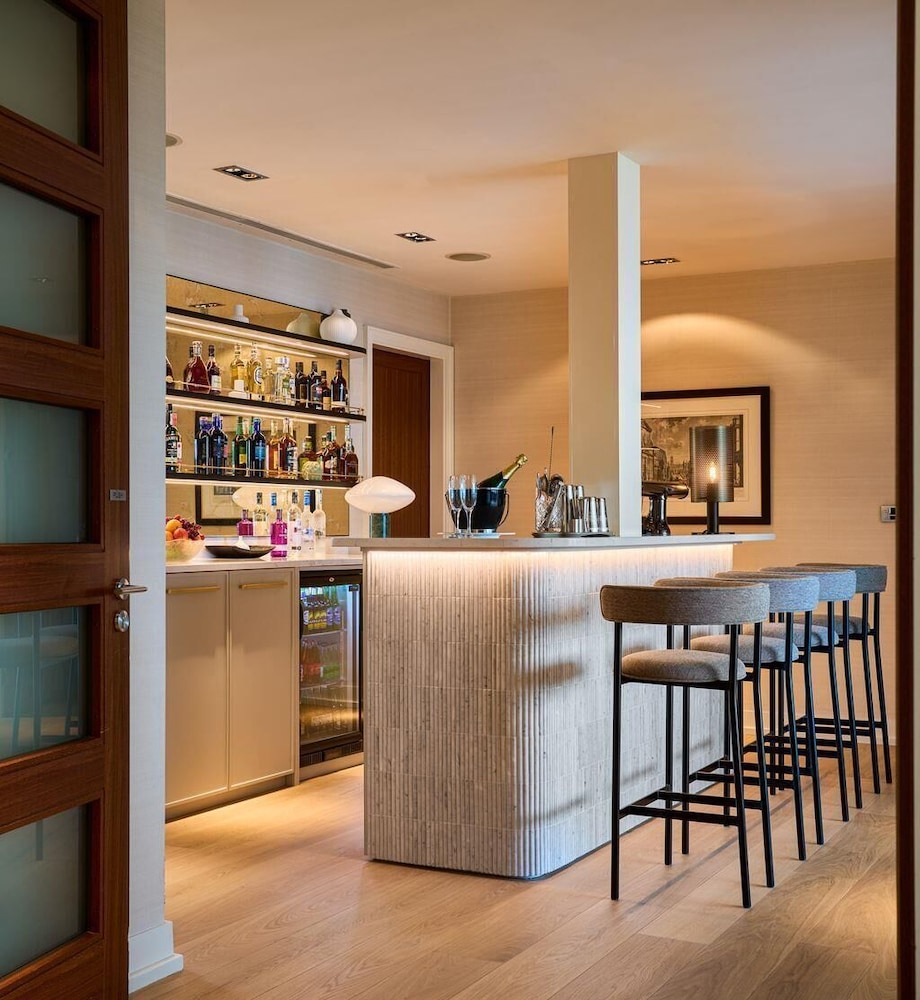 Presidential Penthouse, Lake View, Lakeside