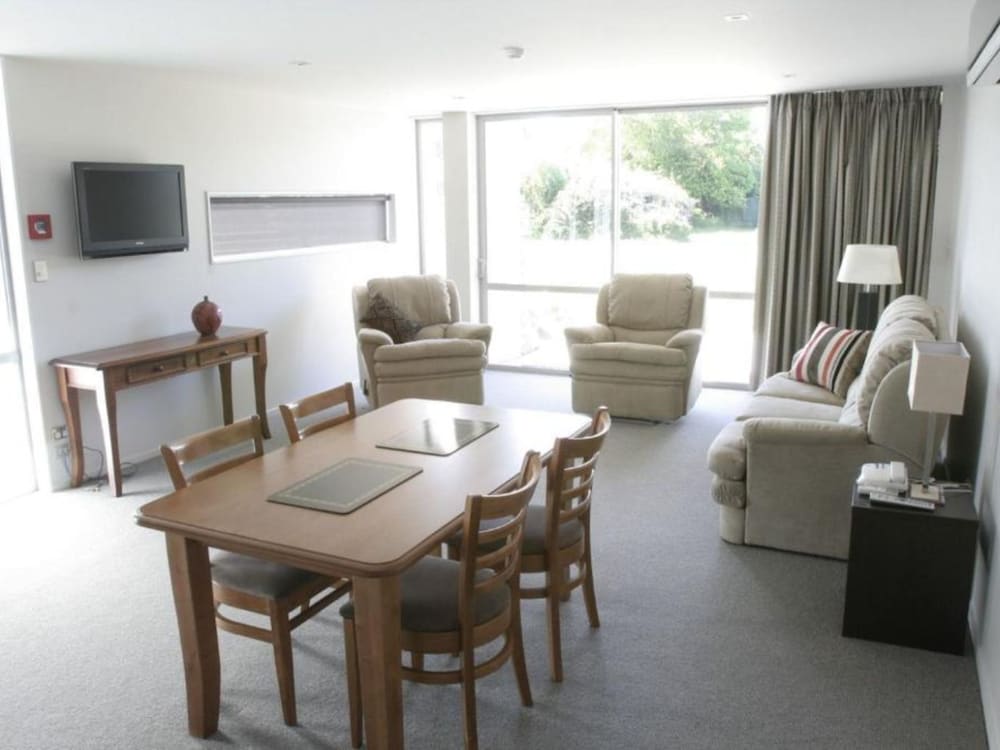 Two Bedroom Apartment photo 1