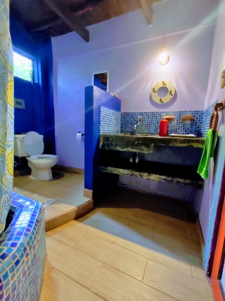 Room, 1 Double Bed, Non Smoking, Shared Bathroom photo 3