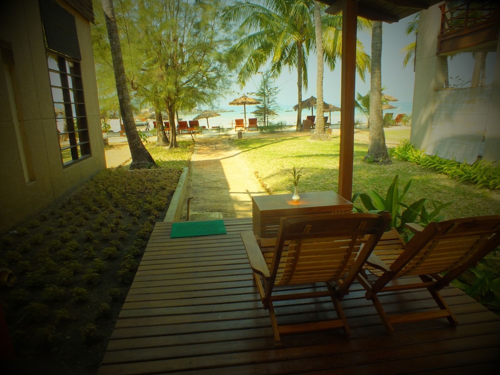 Deluxe Bungalow, Sea View photo 3