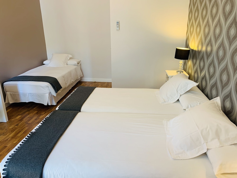 Superior Triple Room, 1 Bedroom (Private External Bathroom) photo 2
