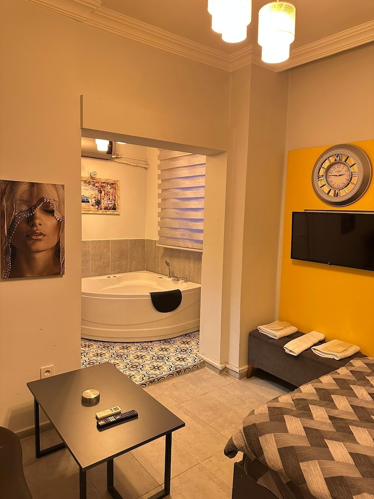 Comfort Room photo 1