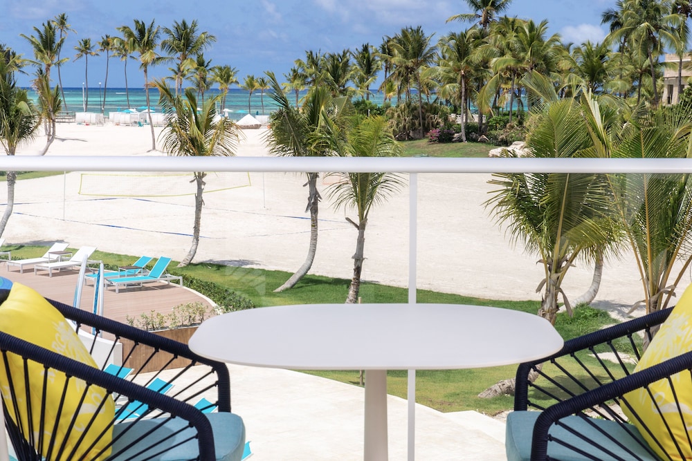 Honeymoon Suite, Beachfront photo 3