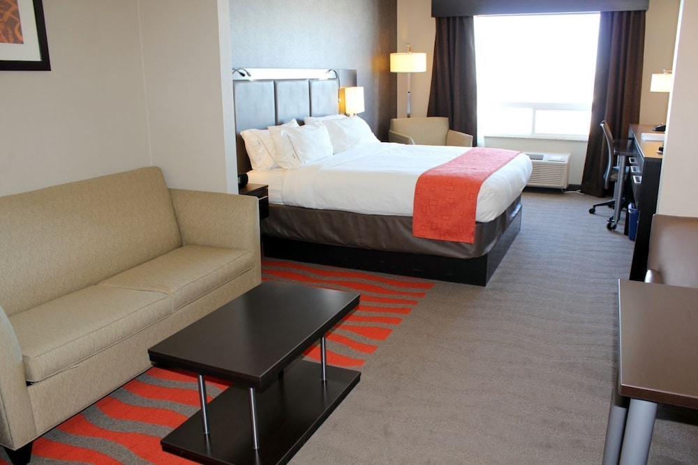 Suite Room with King Bed plus Sofa bed in Living area photo 1
