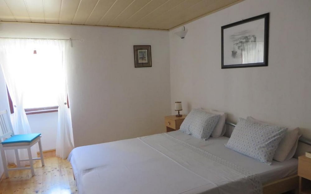 House (Two Bedroom Holiday Home with Terrace)