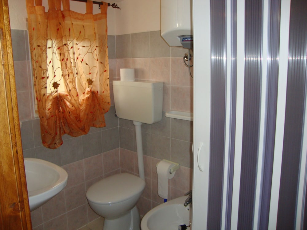 Quadruple Room photo 3