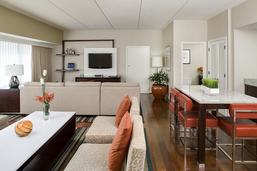 Regency, Suite - Photo 4