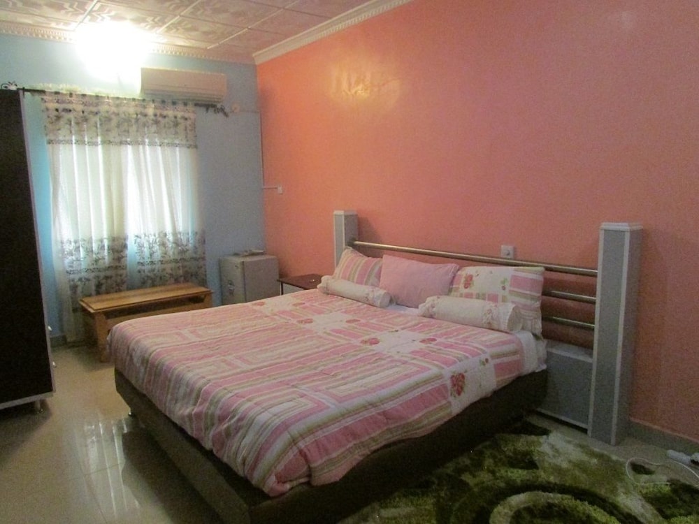 Royal Suite, 1 King Bed, Non Smoking photo 3
