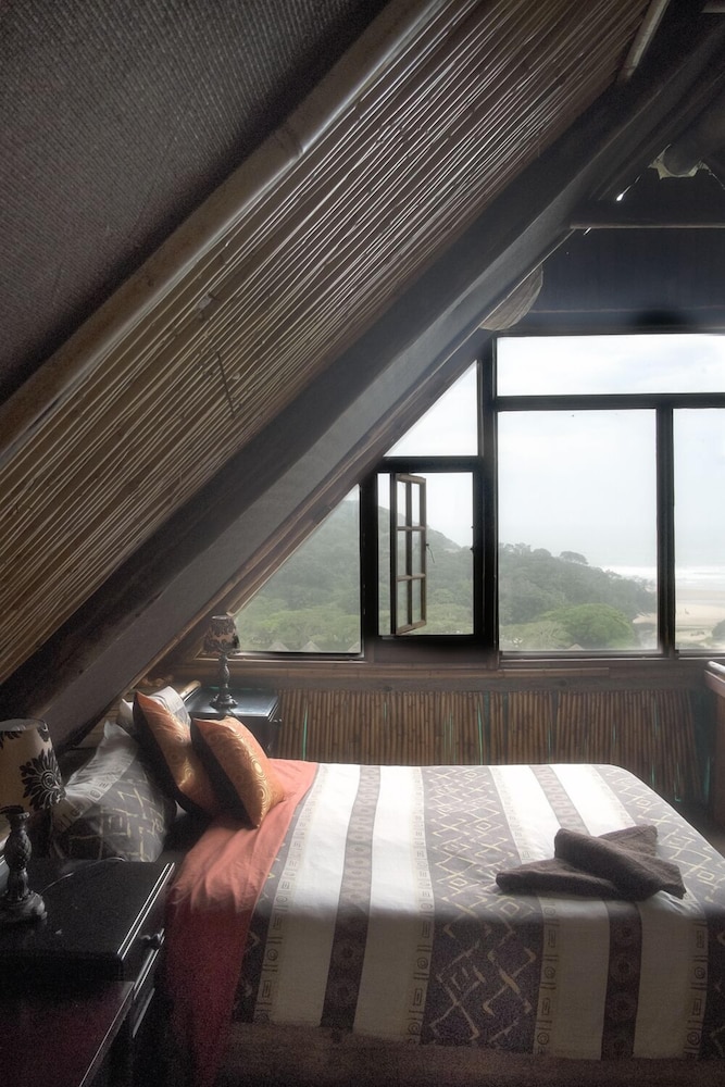Basic Loft, 1 Bedroom, Partial Ocean View photo 1